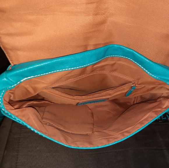 Relic Purse - Picture 4 of 4